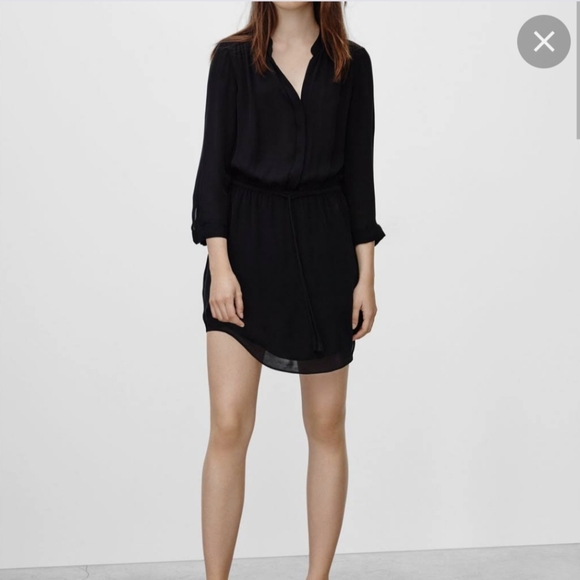 Aritzia Dresses & Skirts - Aritzia/Babaton Bennet Dress Sz M